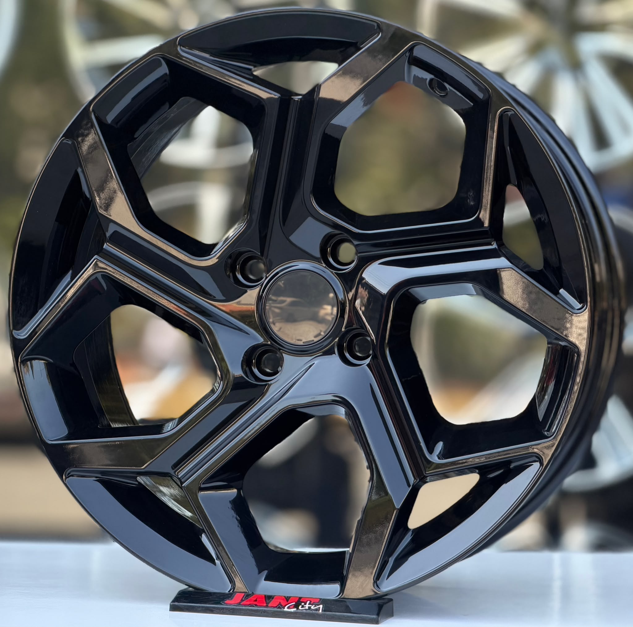 17′ 4×108 FORD BLACK EDITION JANT MODELİ küçük resim 3