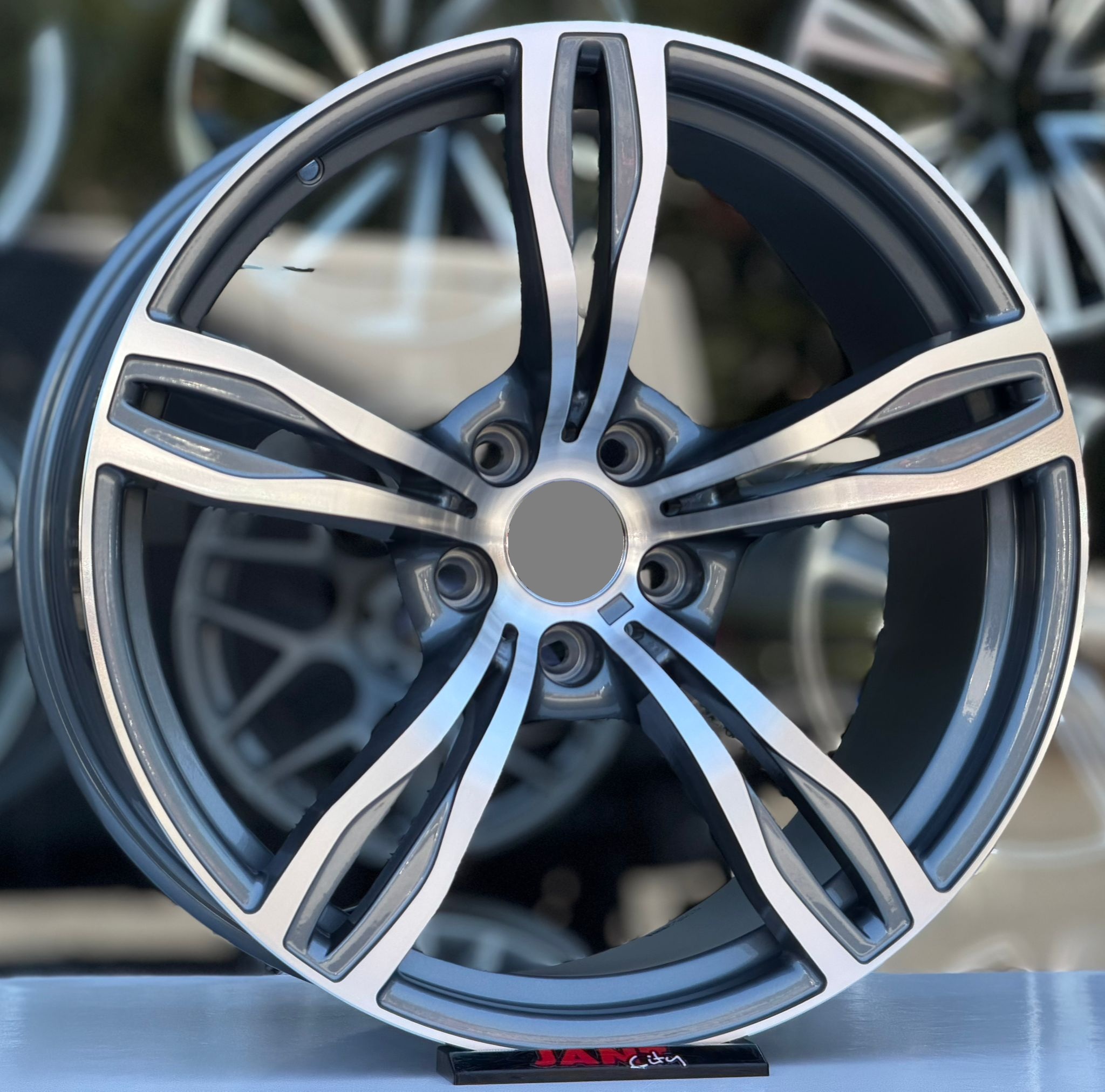 İTHAL 20′ 5×120 F10 M5 JANT MODELİ küçük resim 2