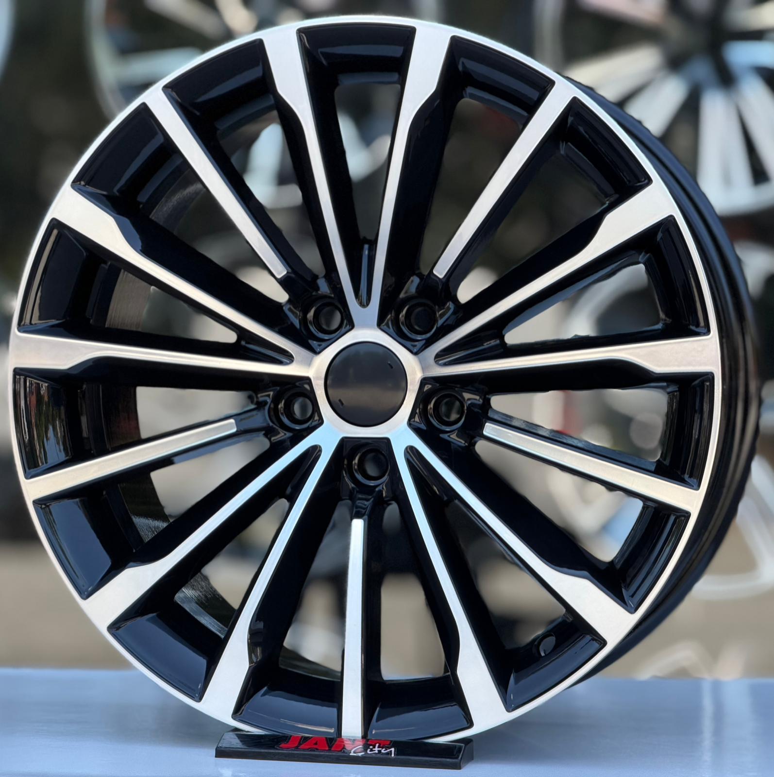 18 5X112 SKODA JANT MODELİ küçük resim 3