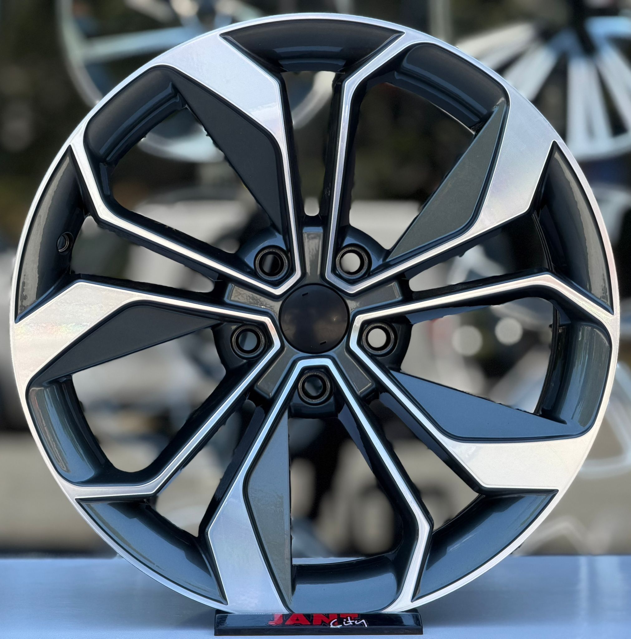 18′ 5X114.3 RENAULT MEGANE ICON JANT MODELİ - Görsel 1