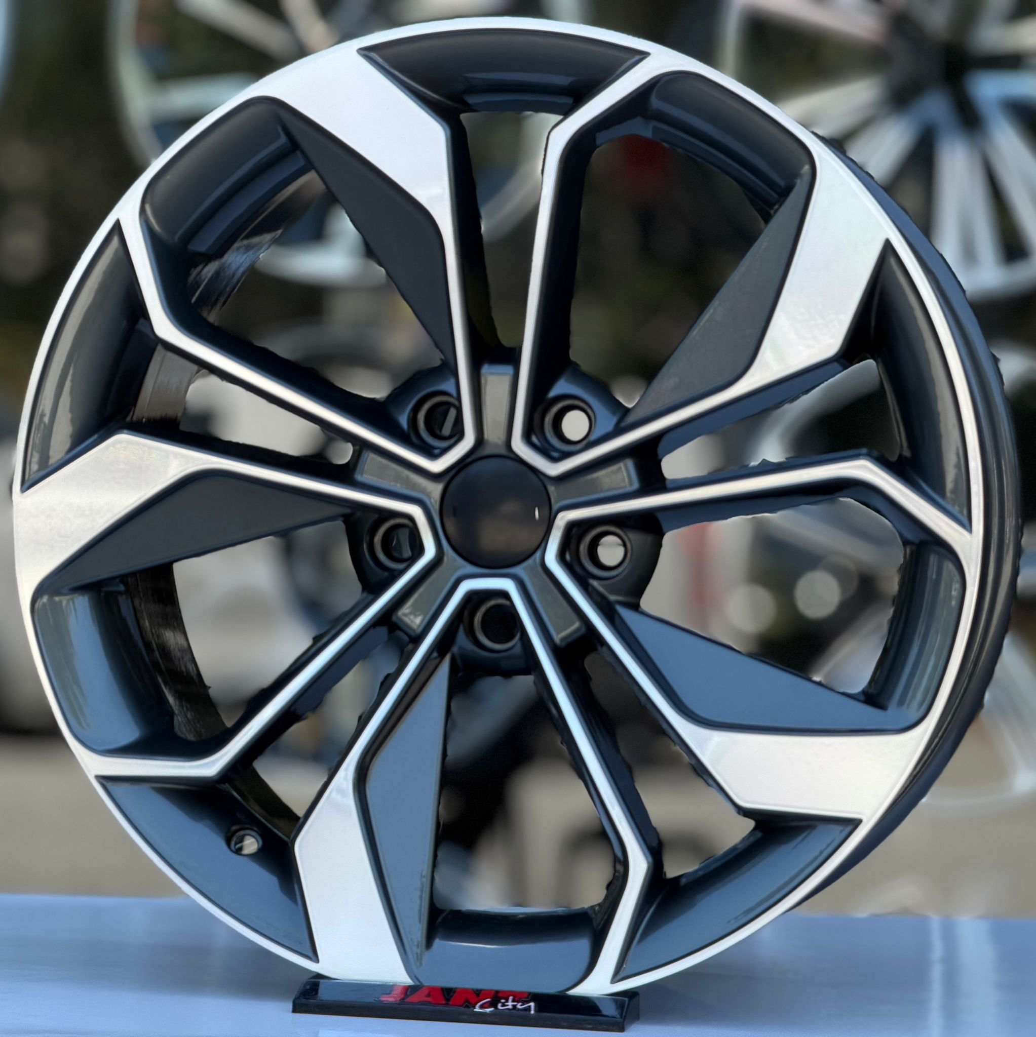 18′ 5X114.3 RENAULT MEGANE ICON JANT MODELİ küçük resim 3