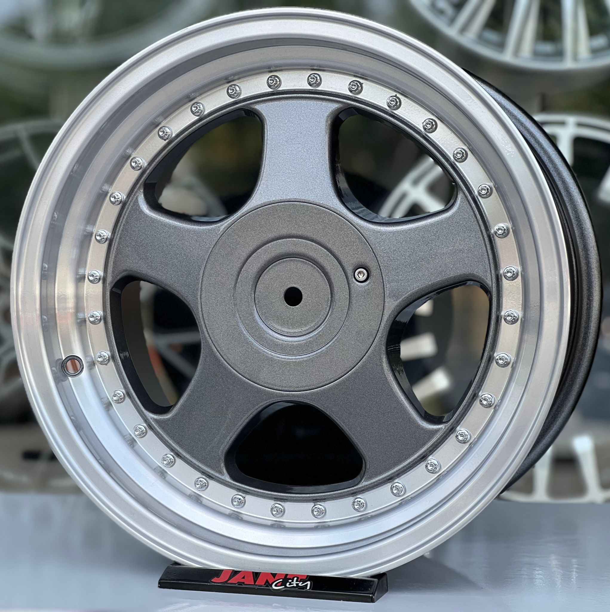 16′ 4×100 KESKİN KT1 JANT MODELİ küçük resim 3
