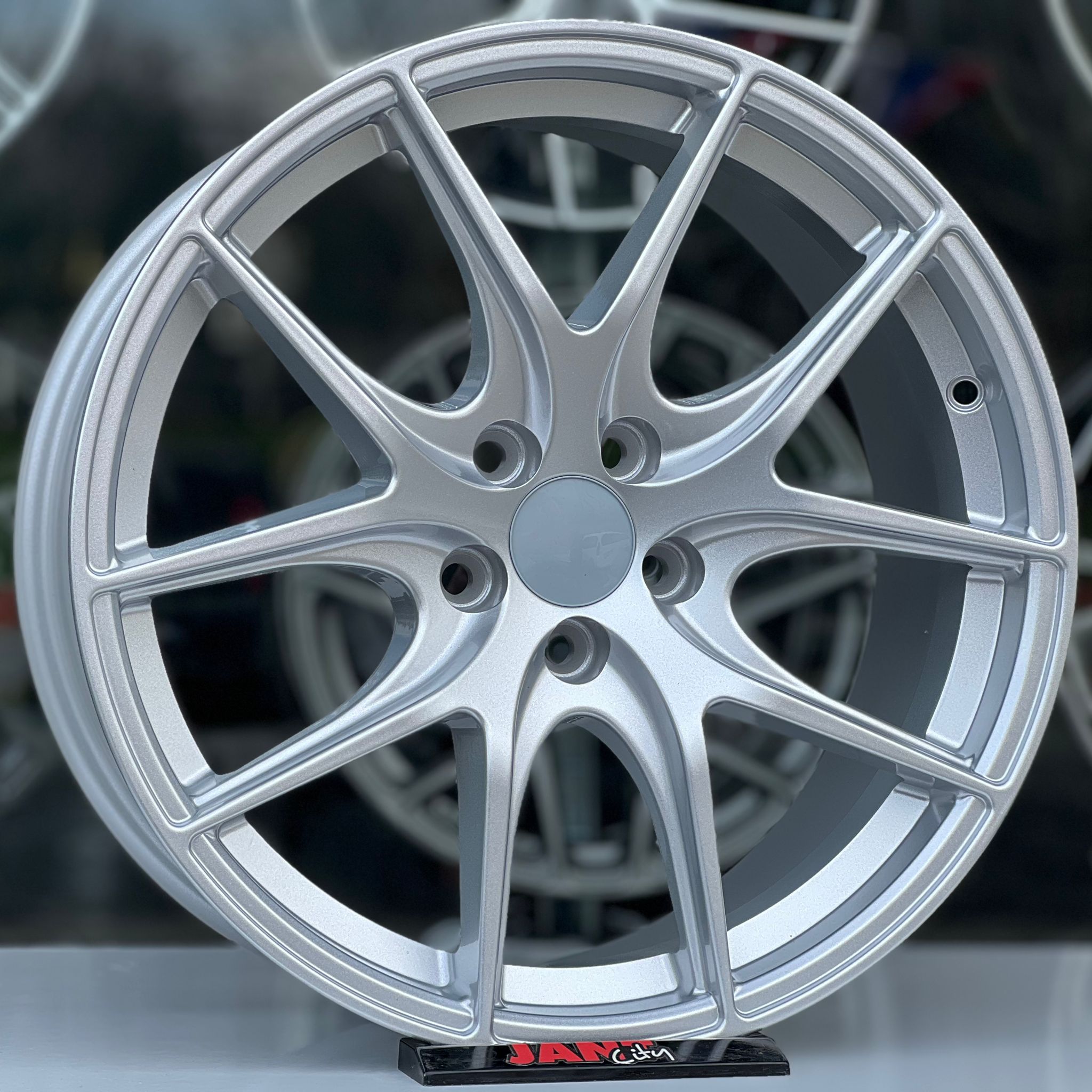 Hre 17′ 5×105 HRE PERFORMANCE JANT MODELİ küçük resim 2