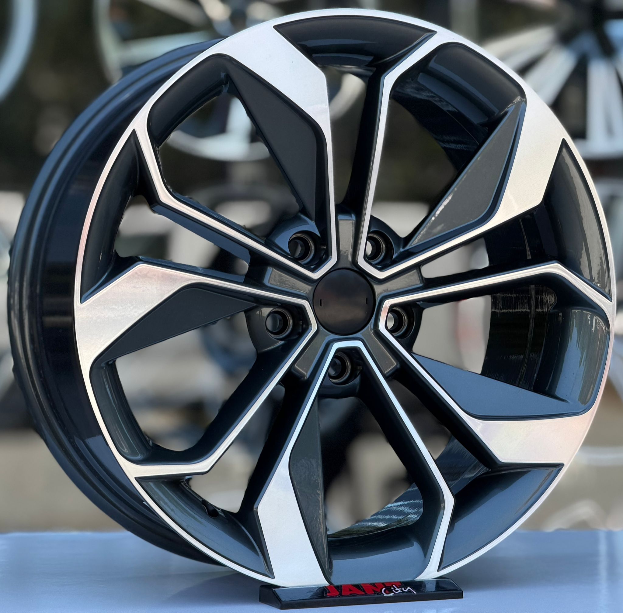 18′ 5X114.3 RENAULT MEGANE ICON JANT MODELİ küçük resim 2