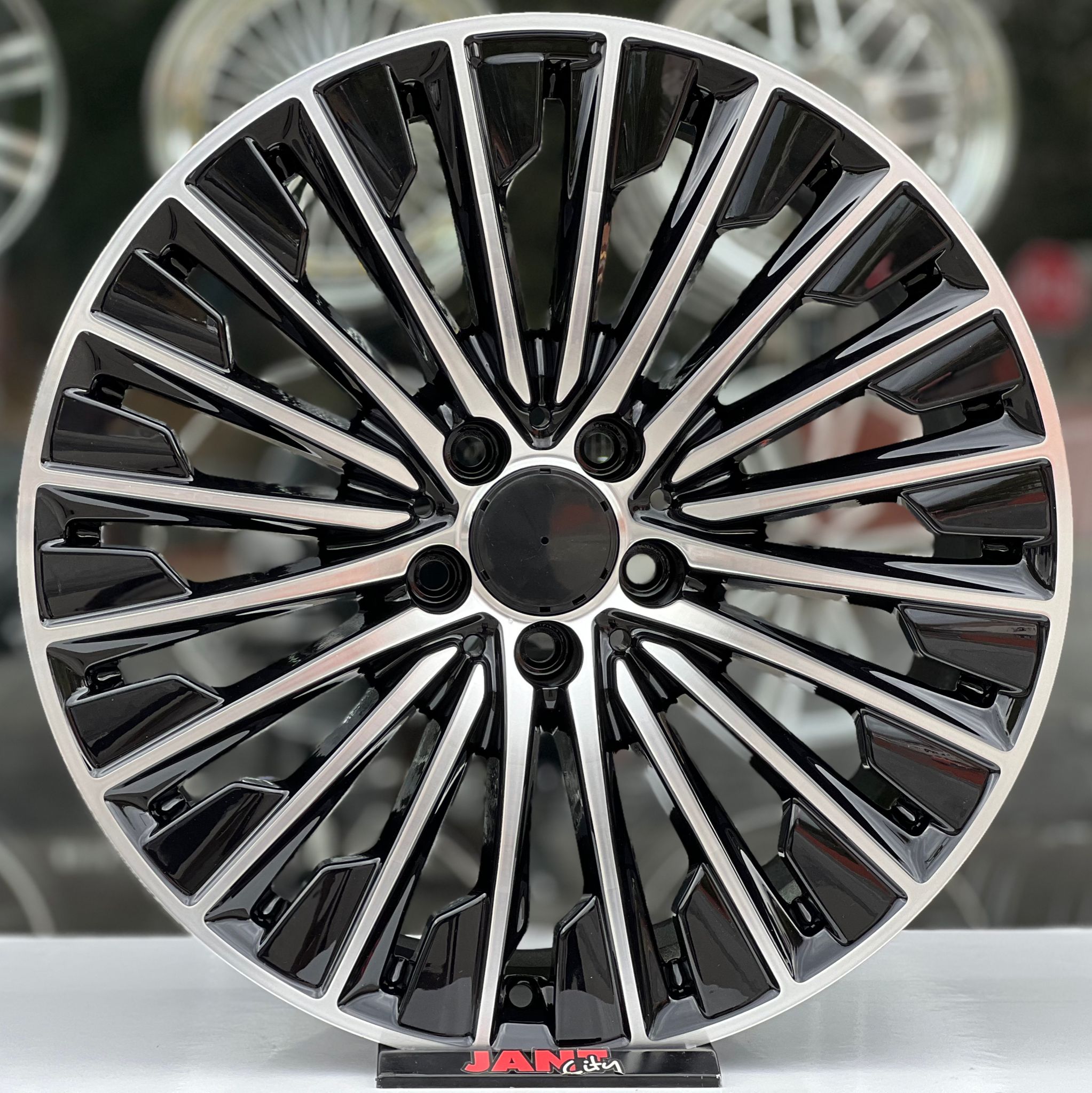 19′ 5X112 MERCEDES AMG JANT MODELİ